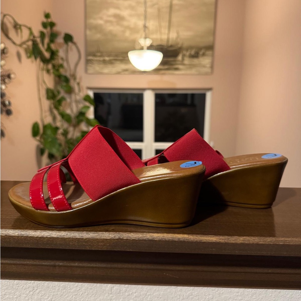 Women wedges